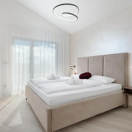 Ferienhaus Cozy In With Private Swimming Pool, Be Inside Or Outside *